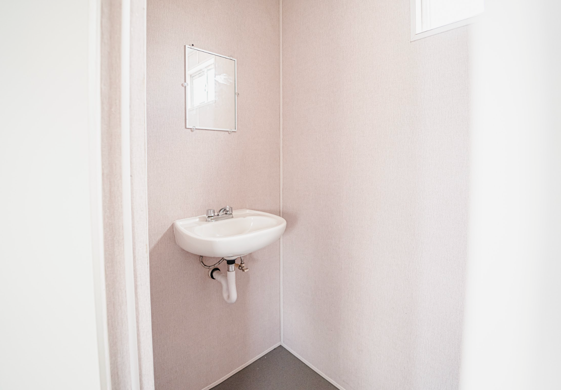 GS oficina 8´x24´ con baño