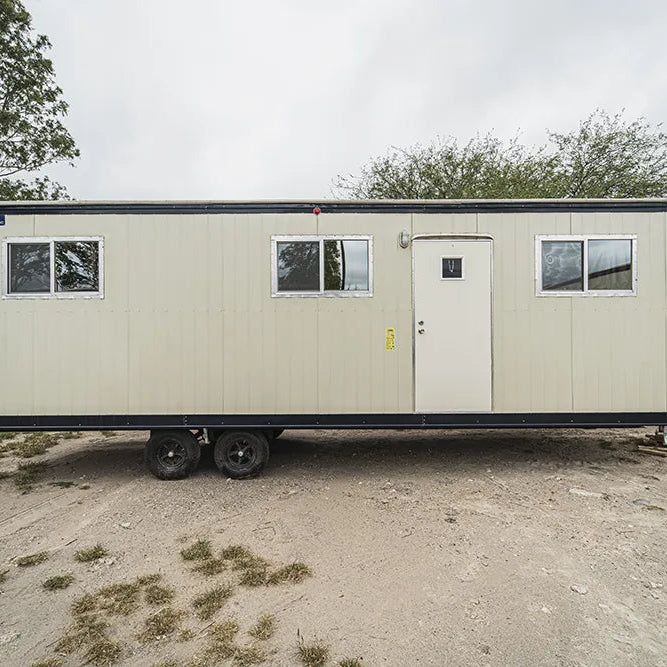 Oficina Móvil con dormitorio 8x38 Nueva