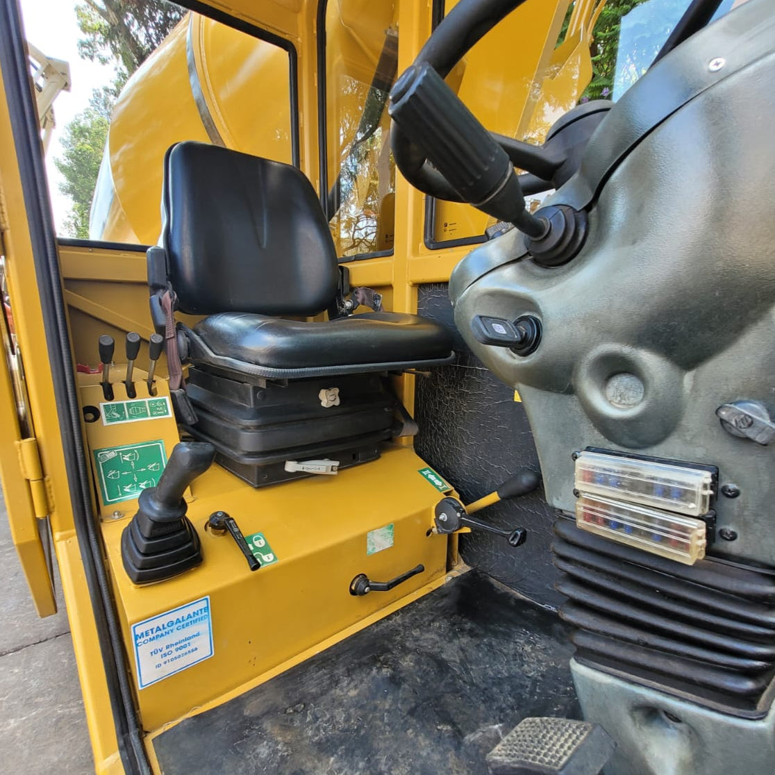 CARMIX 3.5 USADO (T25W41)