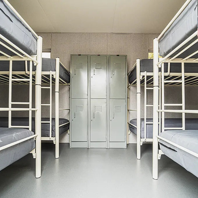Oficina Móvil con dormitorio 8x38 Nueva