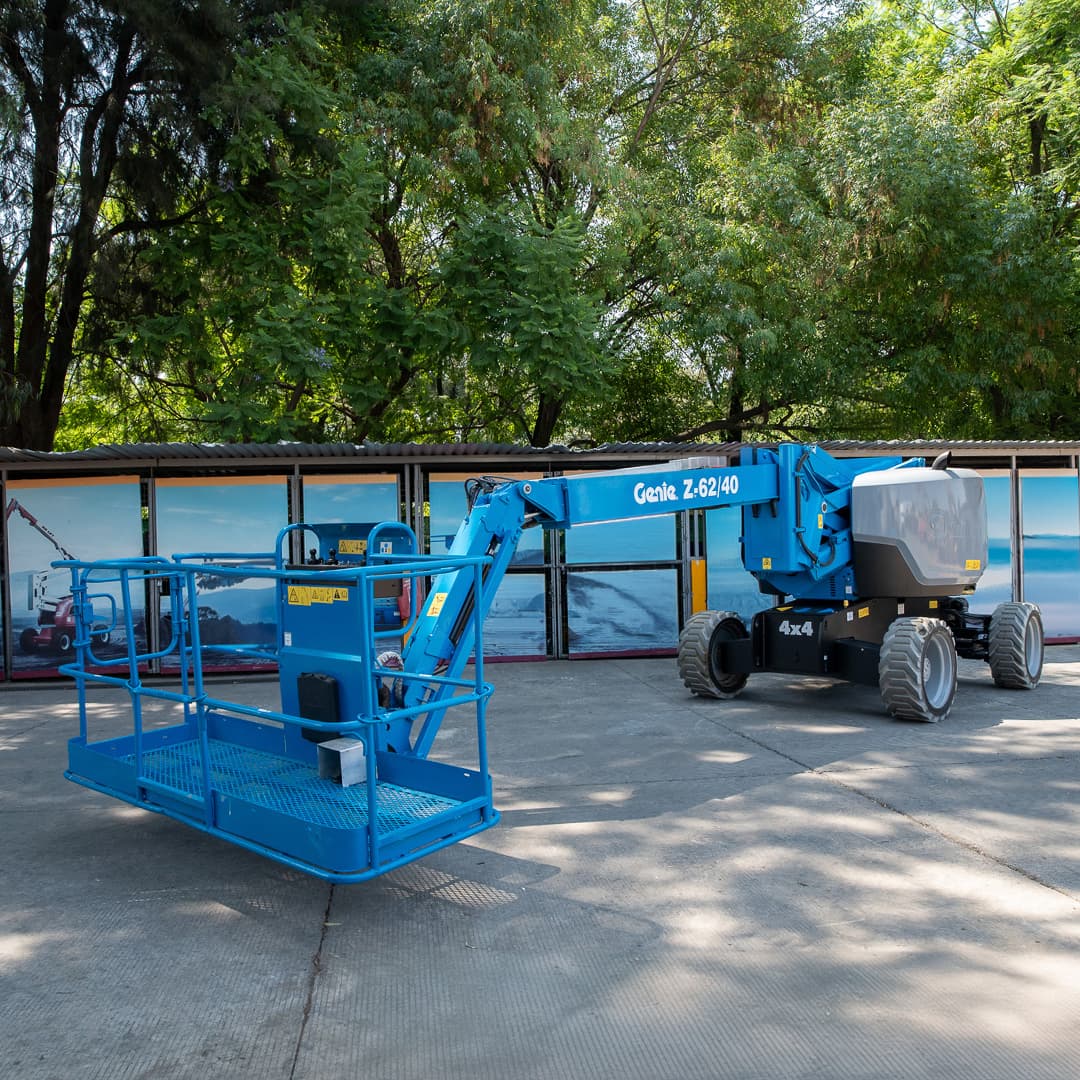 Plataforma Genie 60ft Combustión